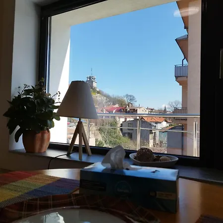 Artistic Loft With Amazing View, Mrenicov Apartment *