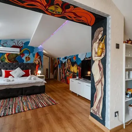 Apartment Artistic Loft With Amazing View, Mrenicov Plovdiv