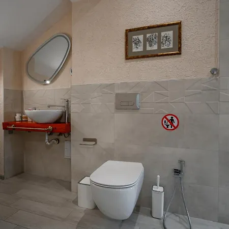 Apartment Artistic Loft With Amazing View, Mrenicov