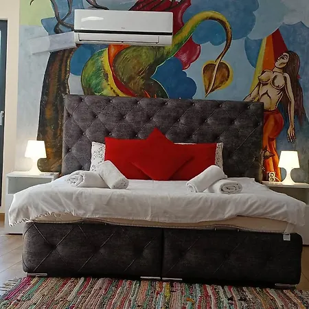 Artistic Loft Panoramic View Center Пловдив