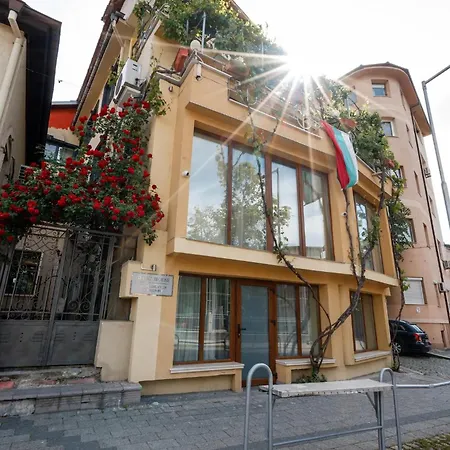 Artistic Loft Panoramic View Center Plovdiv