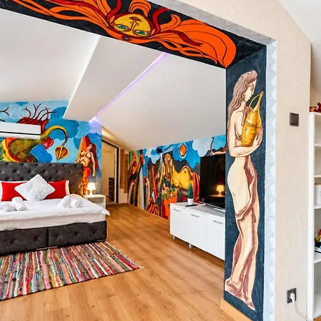 Artistic Loft Panoramic View Center Plovdiv