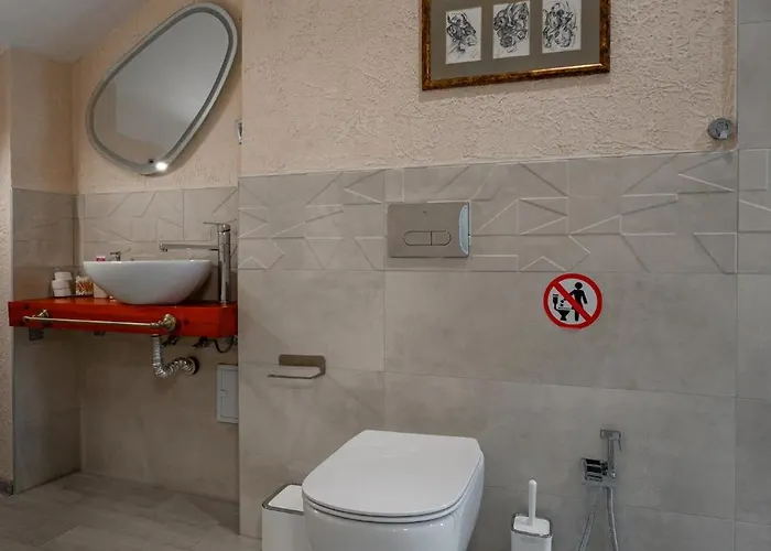 Apartment Artistic Loft Panoramic View Top Center